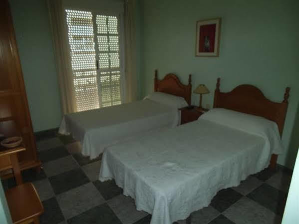 קרבונראס Hostal San Andres מראה חיצוני תמונה