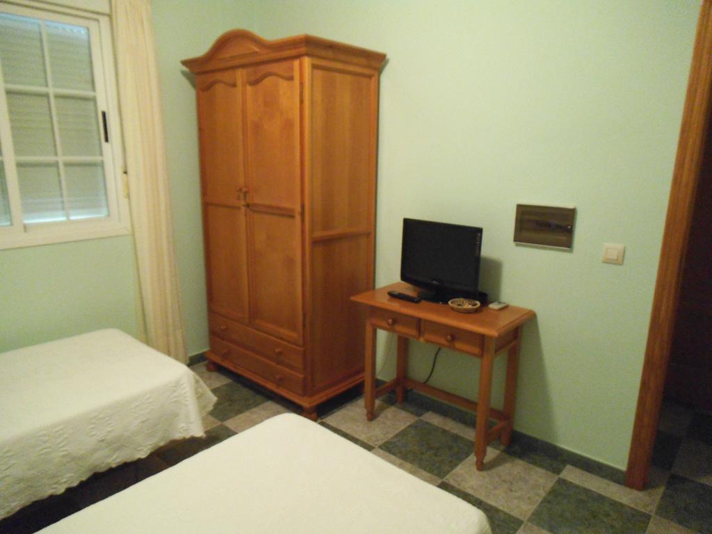 קרבונראס Hostal San Andres מראה חיצוני תמונה