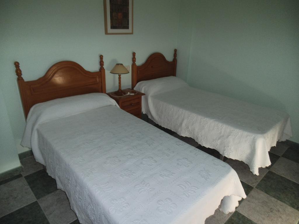 קרבונראס Hostal San Andres חדר תמונה