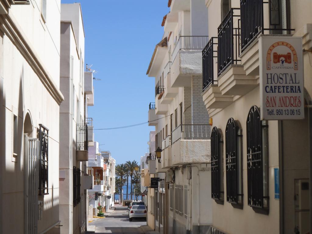 קרבונראס Hostal San Andres מראה חיצוני תמונה